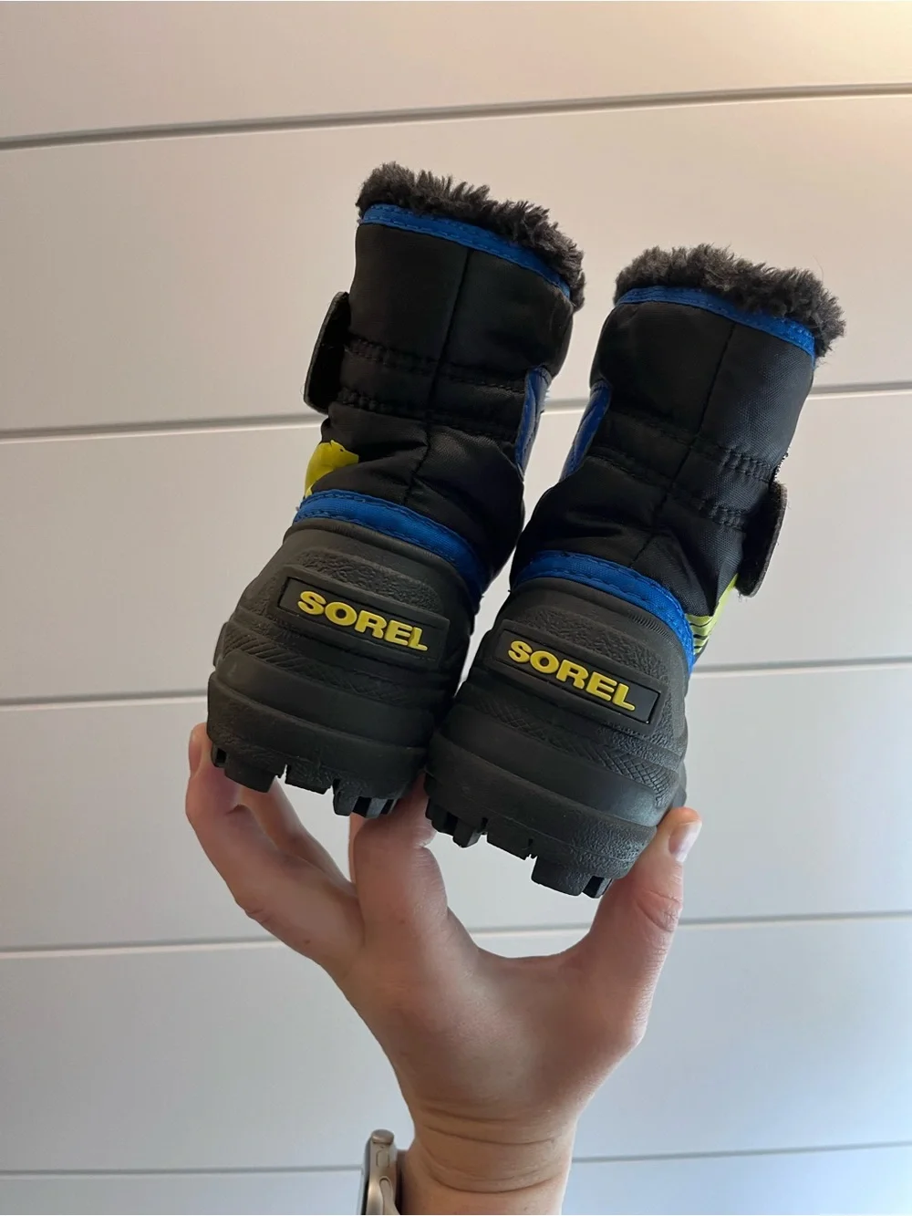 Sorel toddler baby snow boots size 4